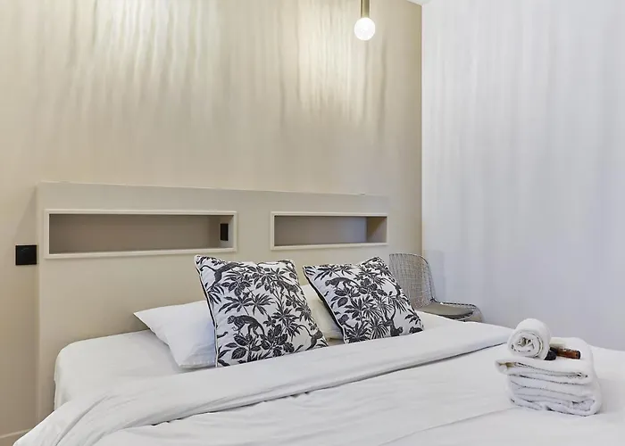 Apartment Loft Pere Lachaise By Studio Prestige